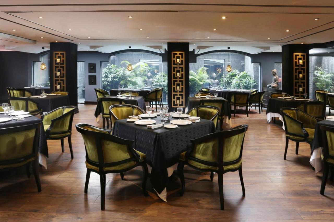 Four Points By Sheraton Lahore Exterior photo