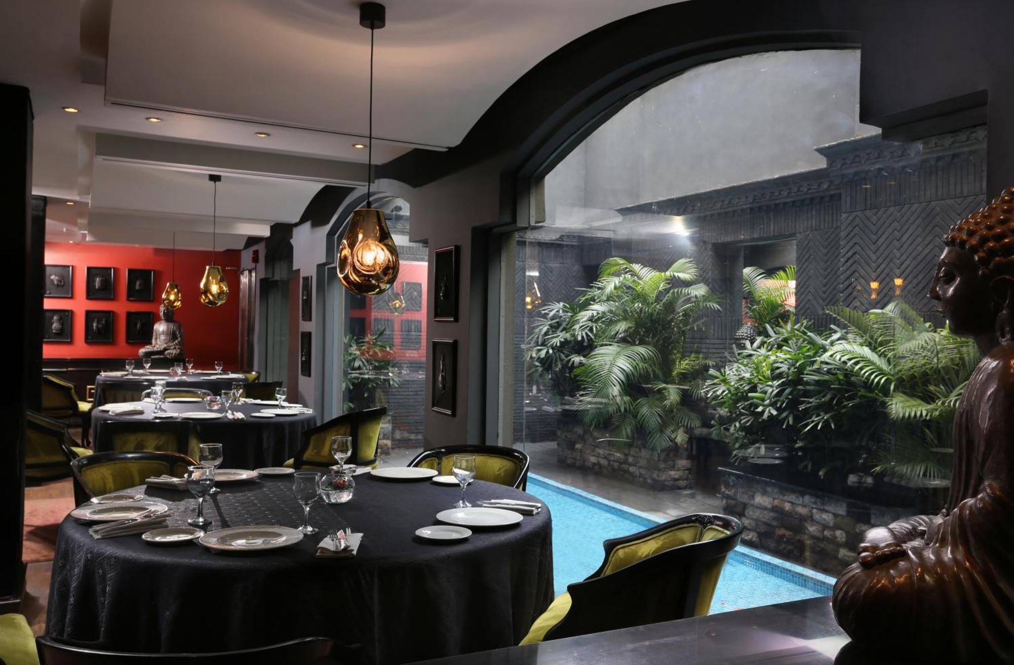 Four Points By Sheraton Lahore Exterior photo