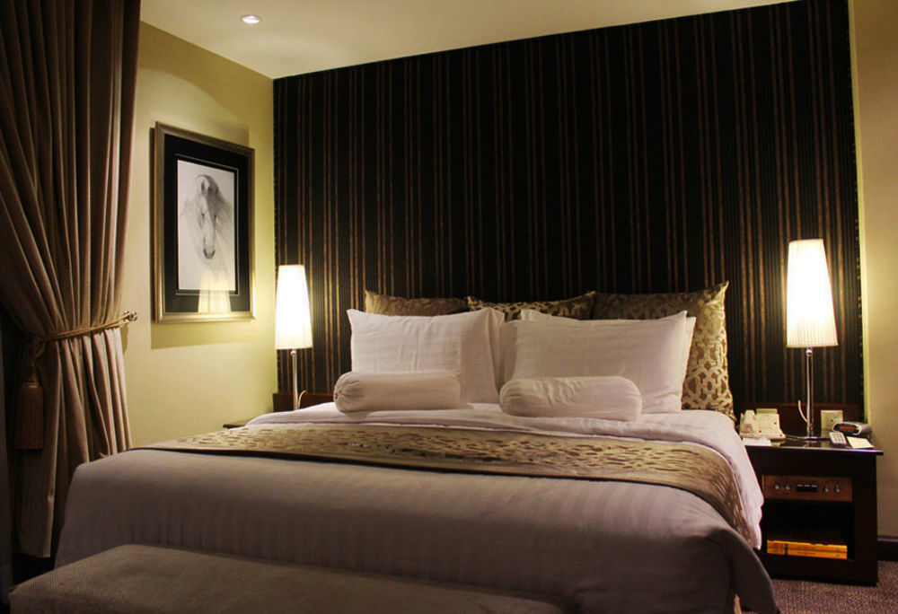 Four Points By Sheraton Lahore Exterior photo